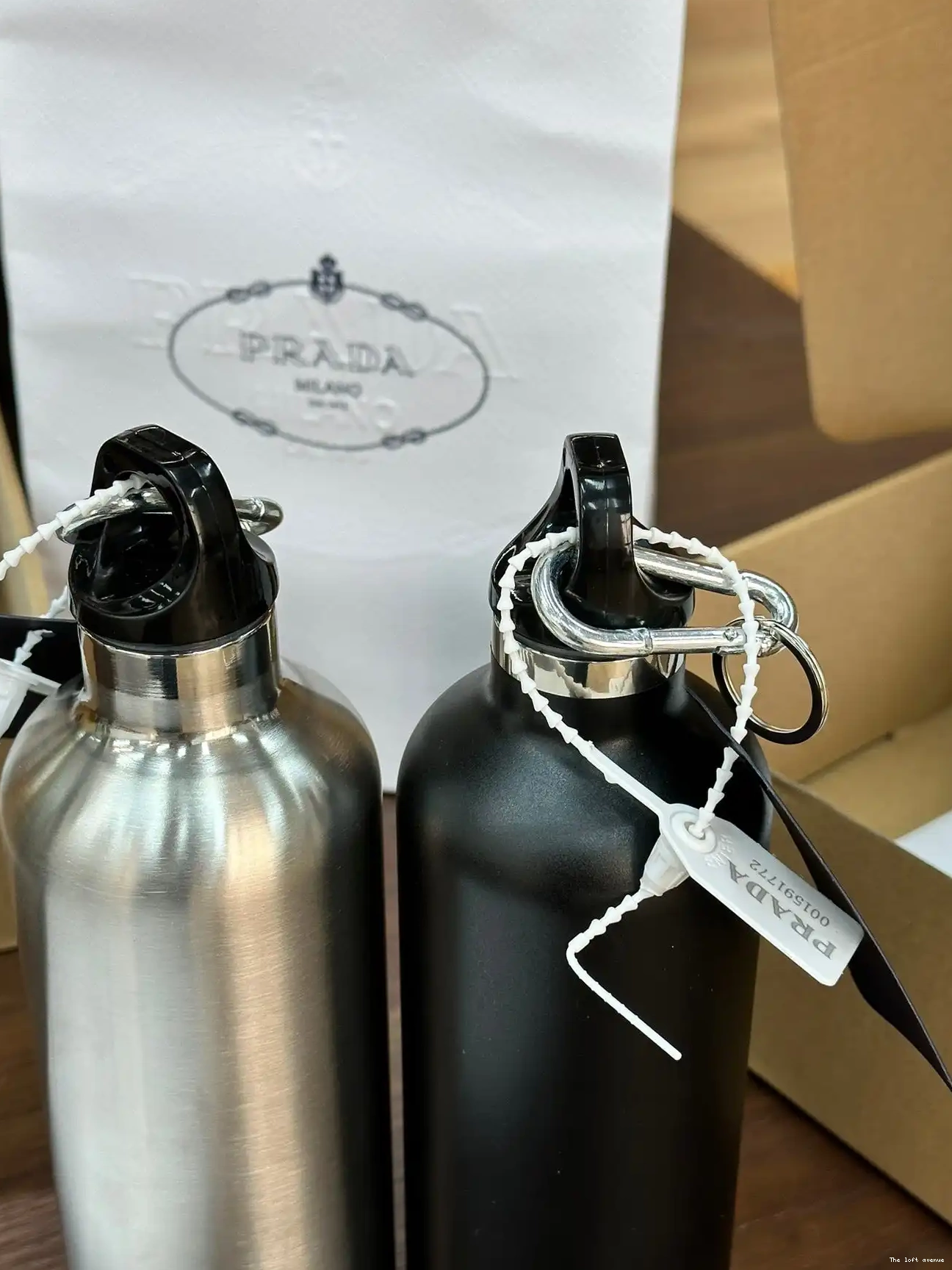 STEEL PRADA STAINLESS BOTTLE 0629